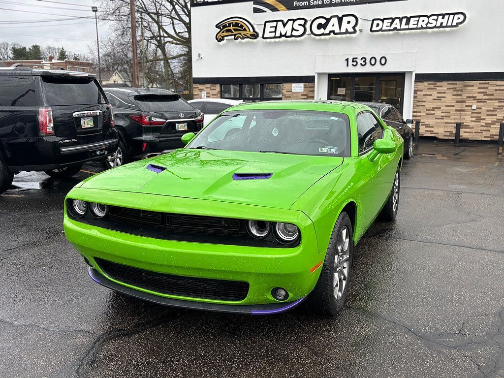2017 DODGE Challenger