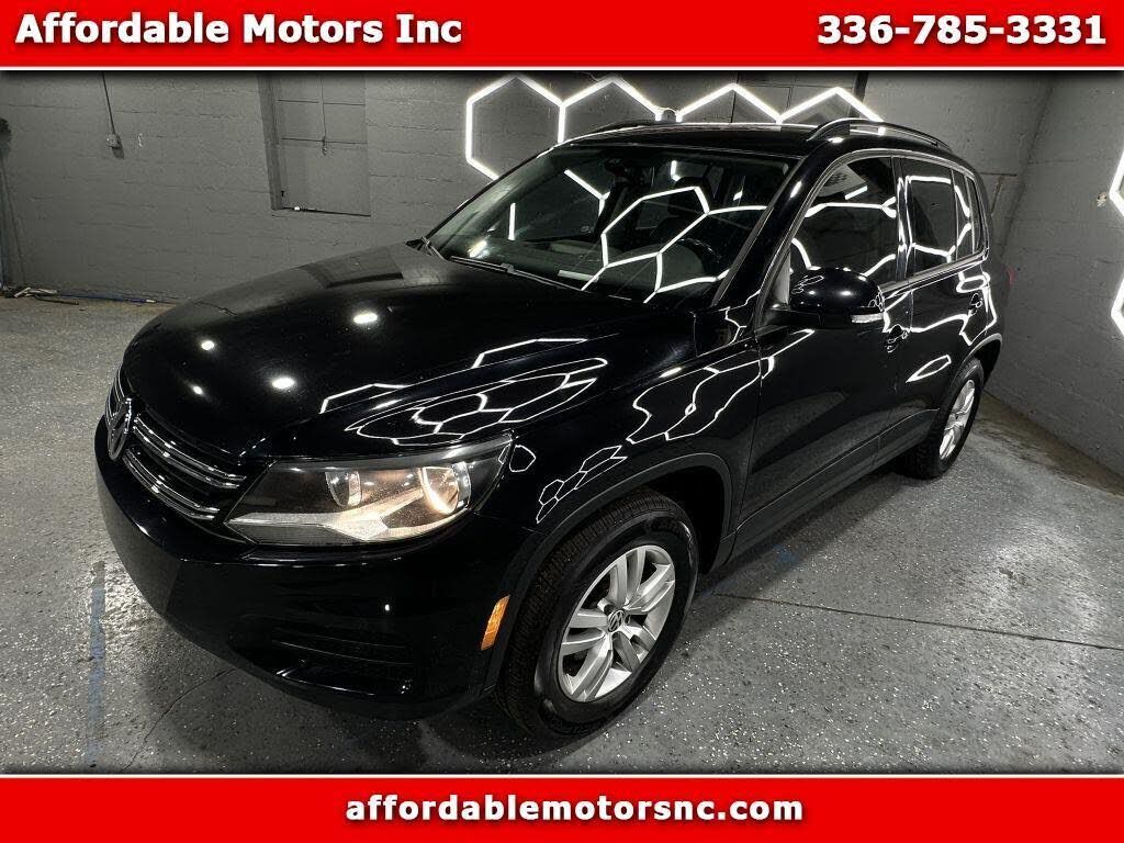 2017 VOLKSWAGEN Tiguan