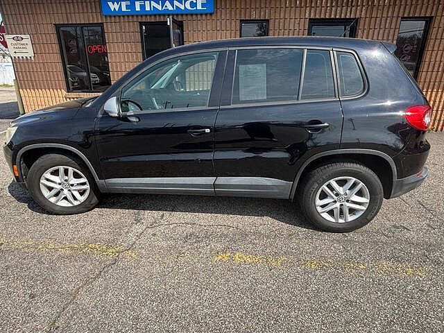 2011 VOLKSWAGEN Tiguan
