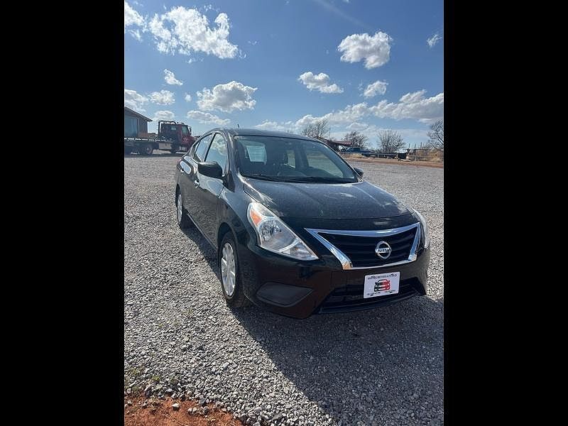 2016 NISSAN Versa