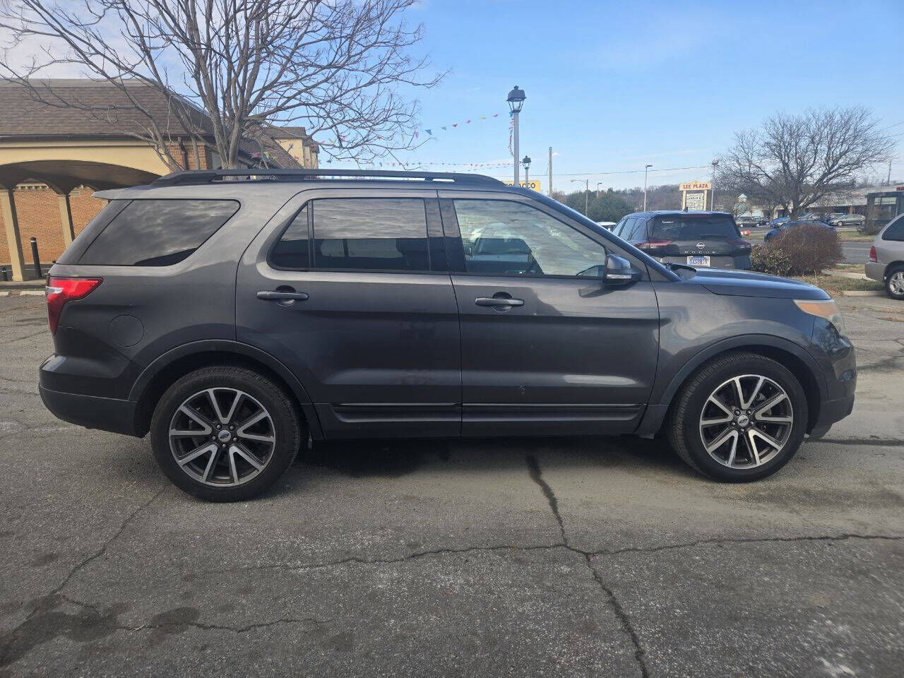 2015 FORD Explorer