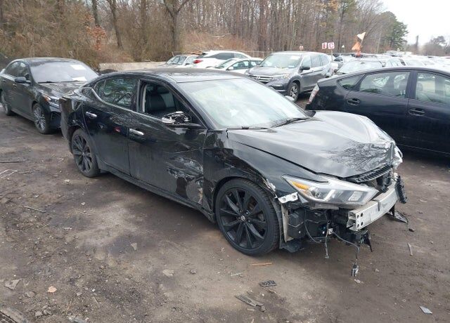 2017 NISSAN Maxima