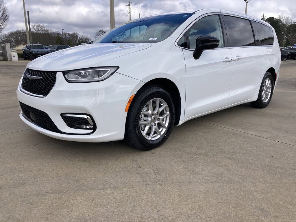 2024 CHRYSLER Pacifica