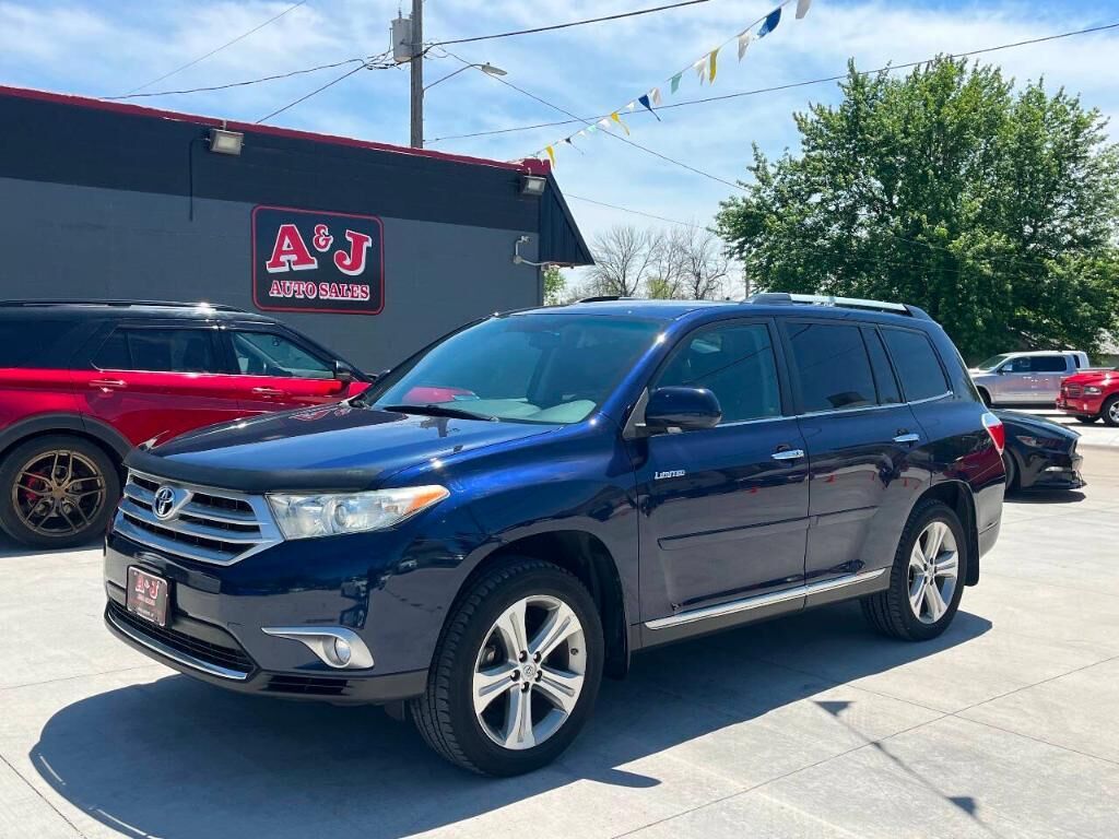 2011 TOYOTA Highlander