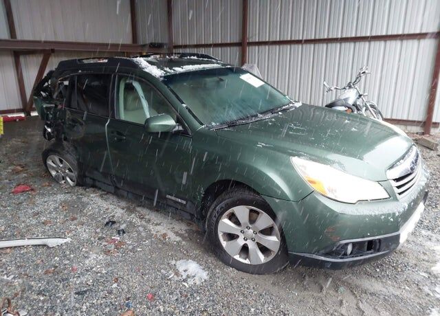 2011 SUBARU Outback