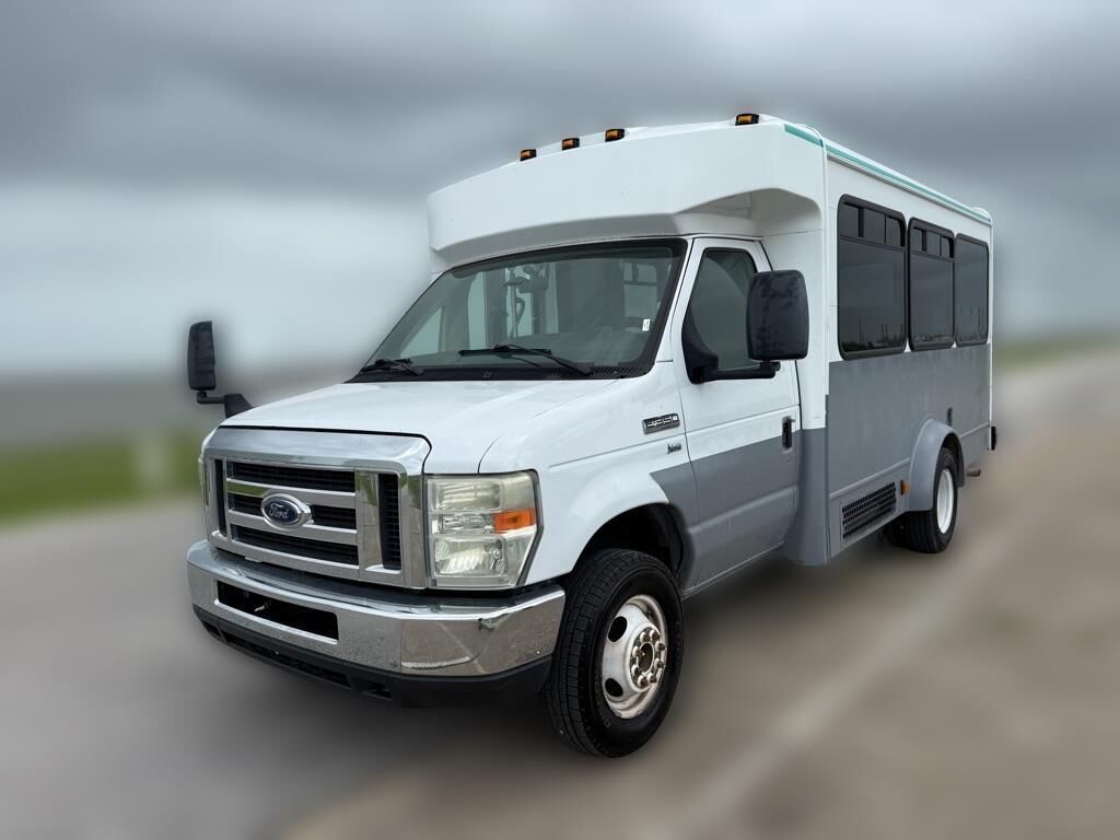2015 FORD E-350