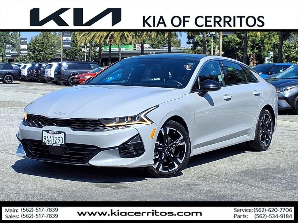 2022 KIA K5
