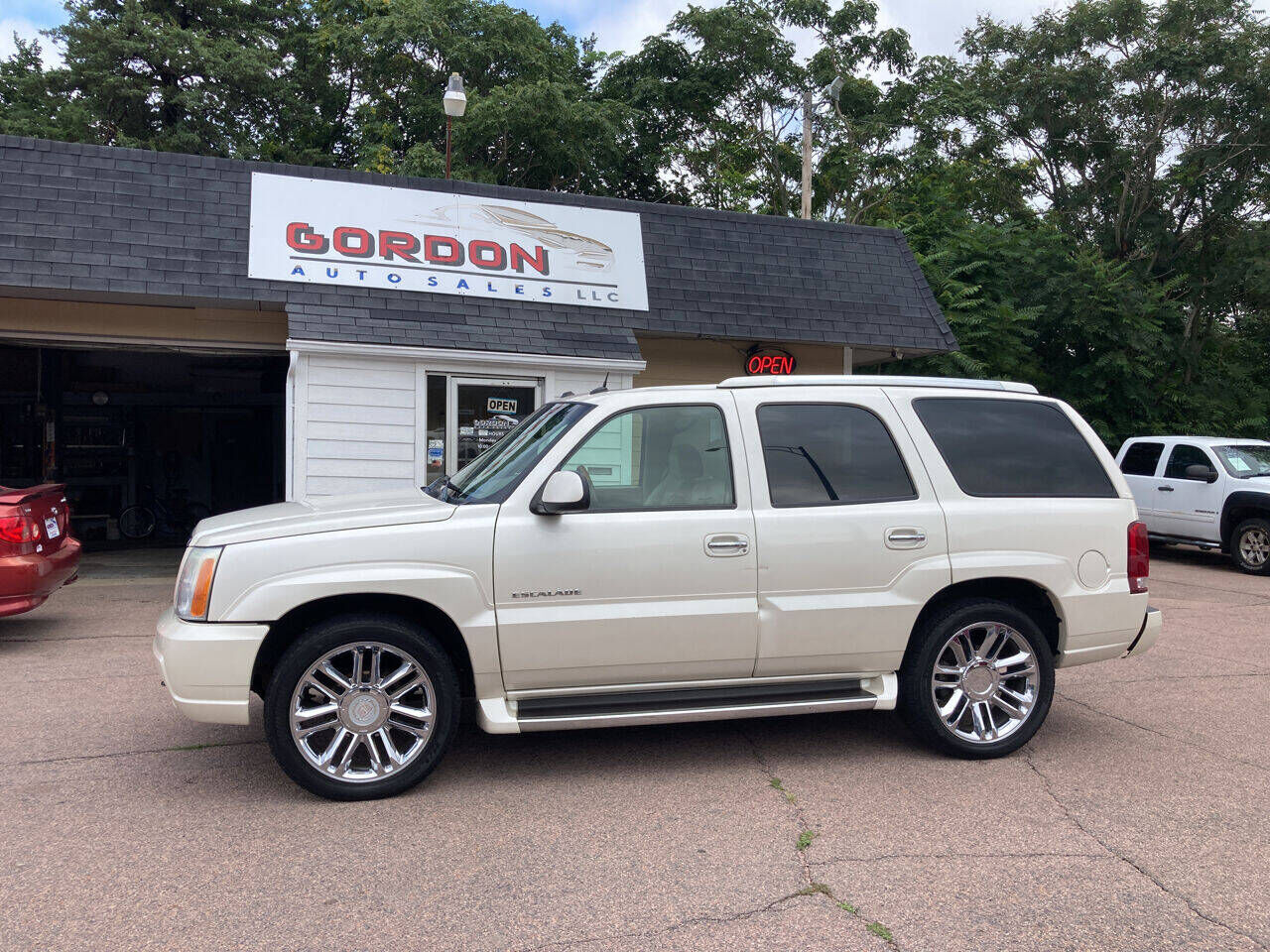 2004 CADILLAC Escalade