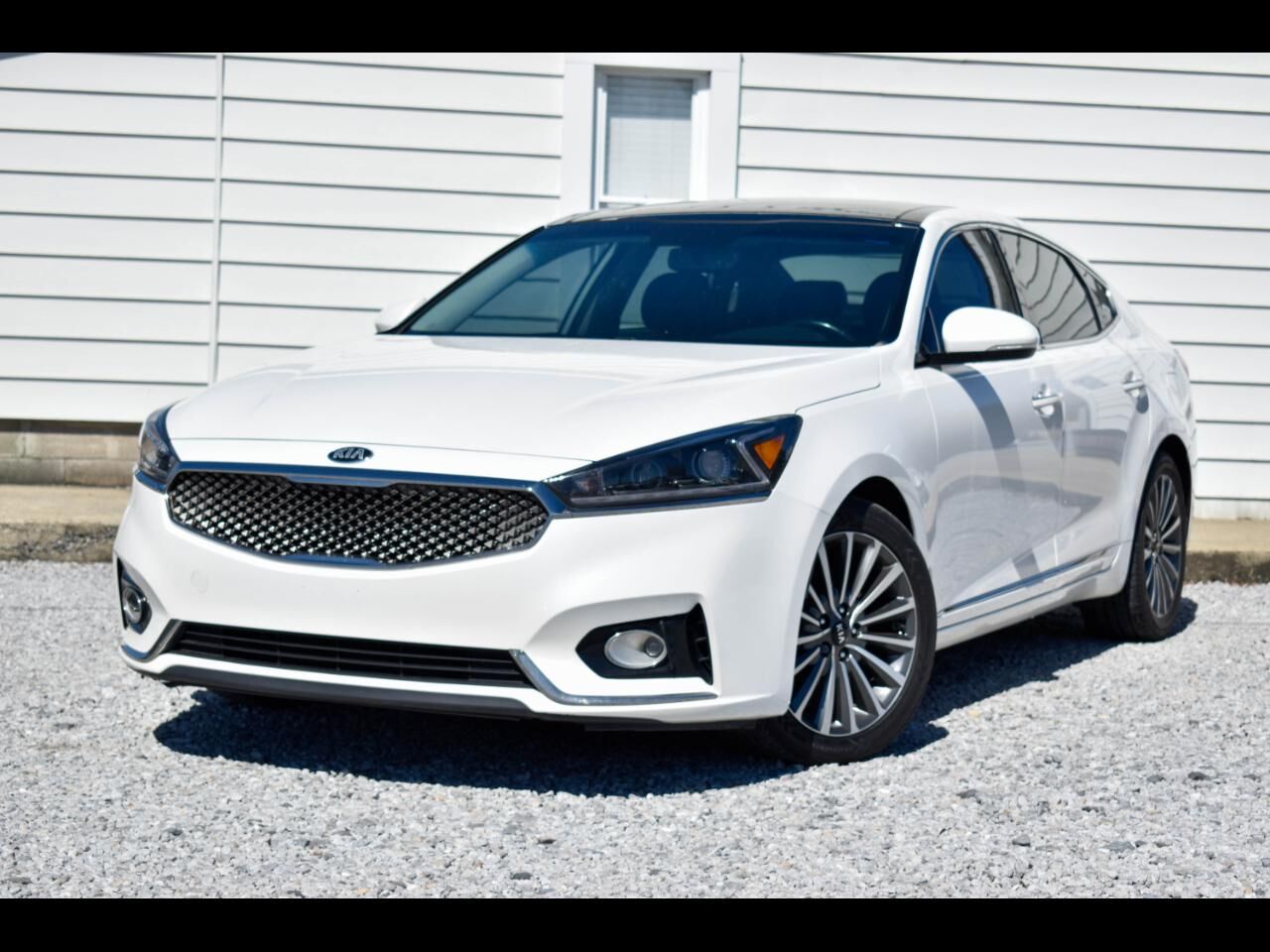 2018 KIA Cadenza