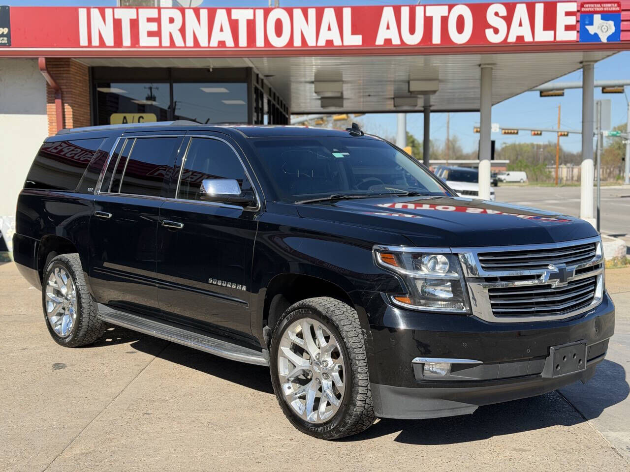 2016 CHEVROLET Suburban