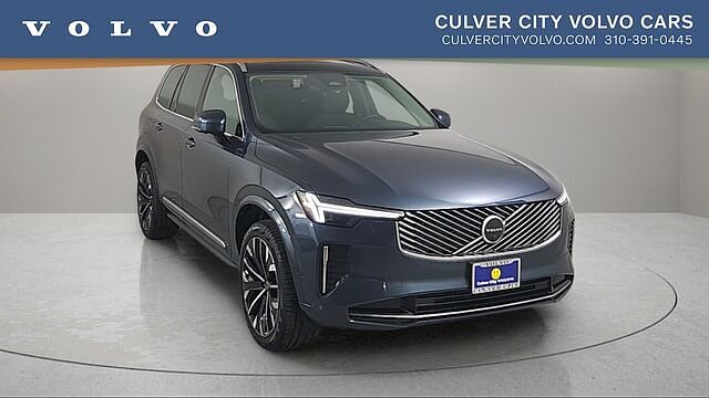 2025 VOLVO XC90