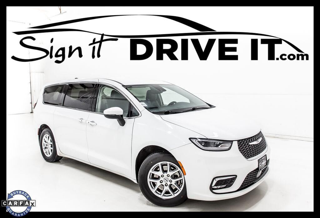 2023 CHRYSLER Pacifica