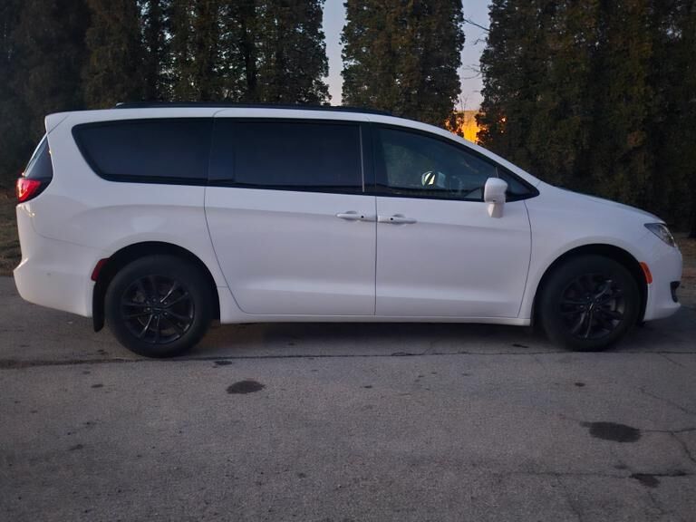 2020 CHRYSLER Pacifica