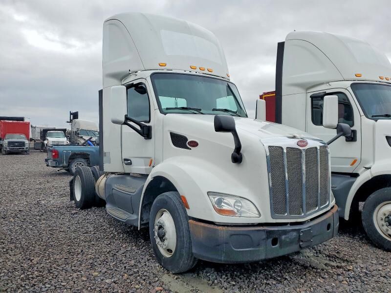 2016 PETERBILT 579