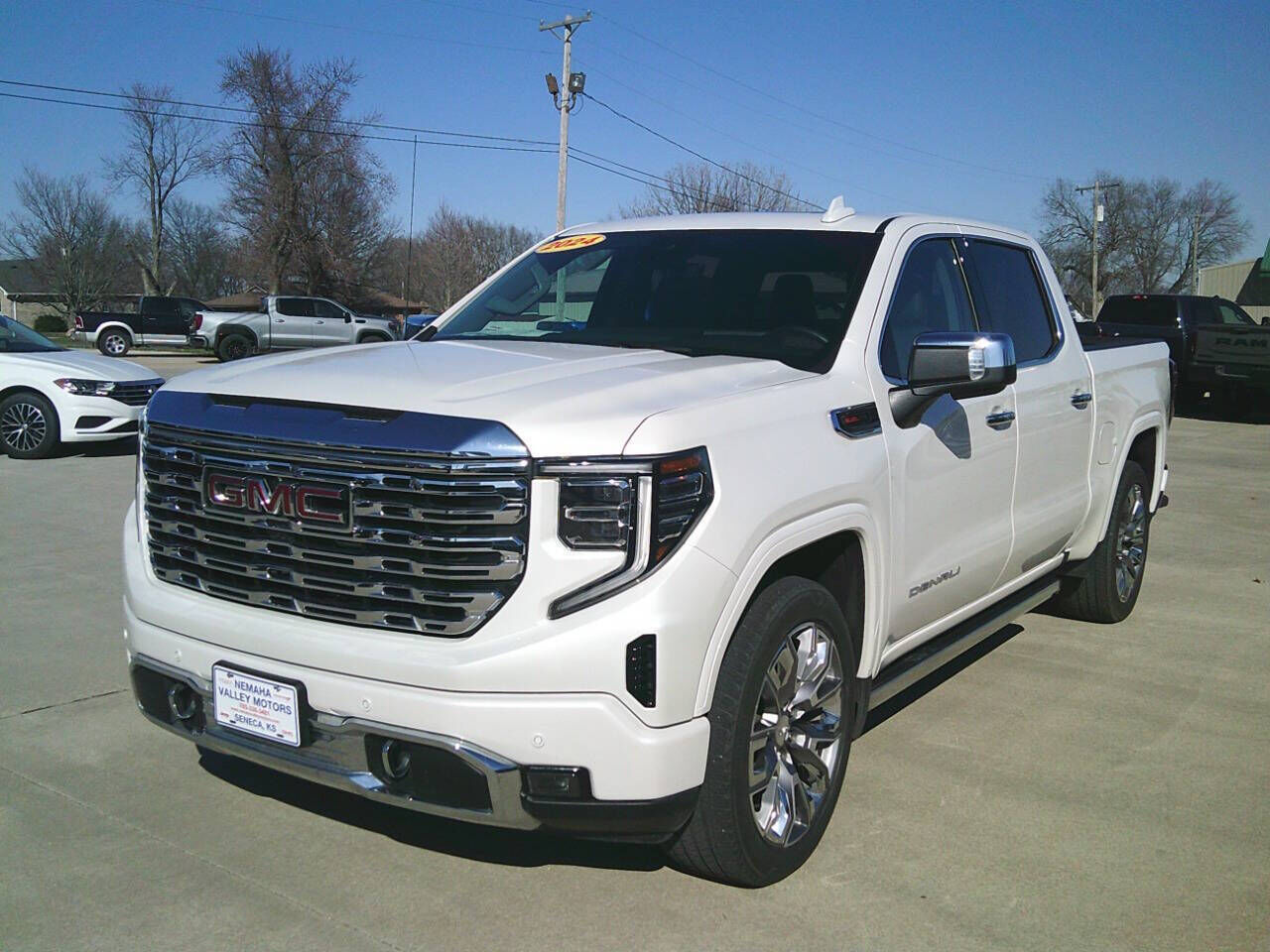 2024 GMC Sierra