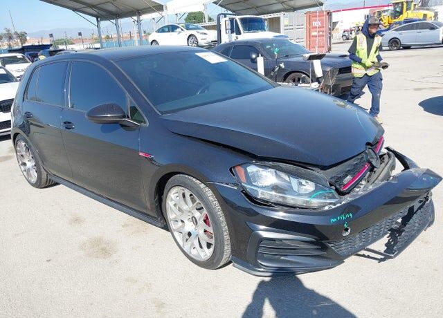 2018 VOLKSWAGEN Golf GTI