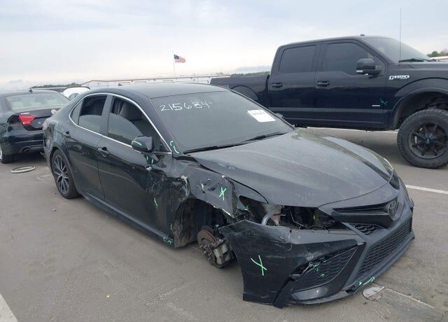 2022 TOYOTA Camry