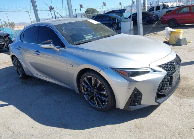 2021 LEXUS IS
