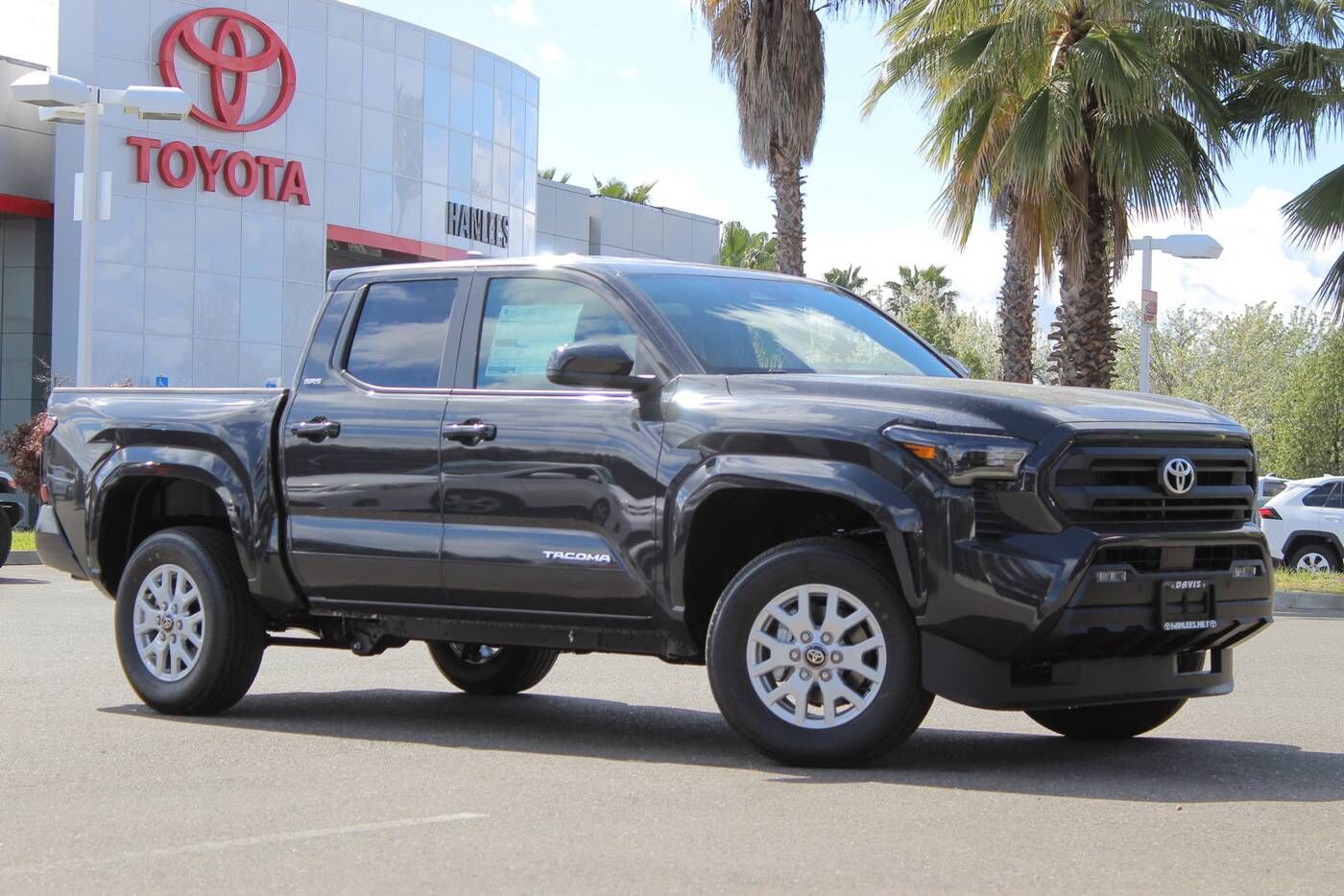 2025 TOYOTA Tacoma
