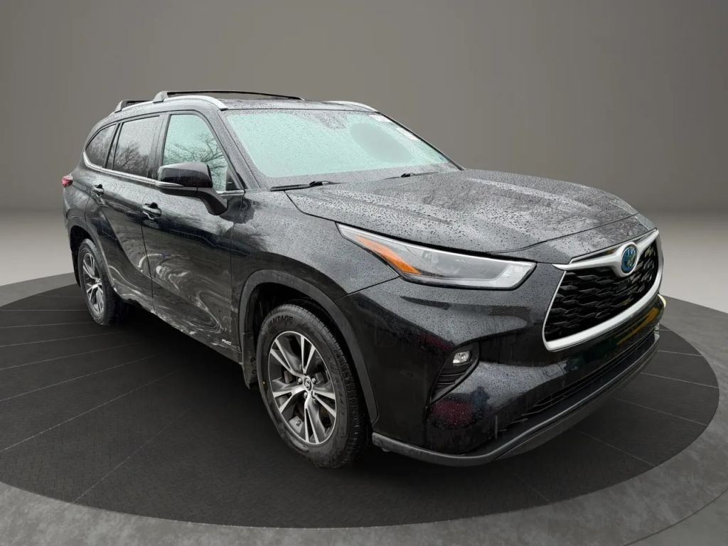 2023 TOYOTA Highlander