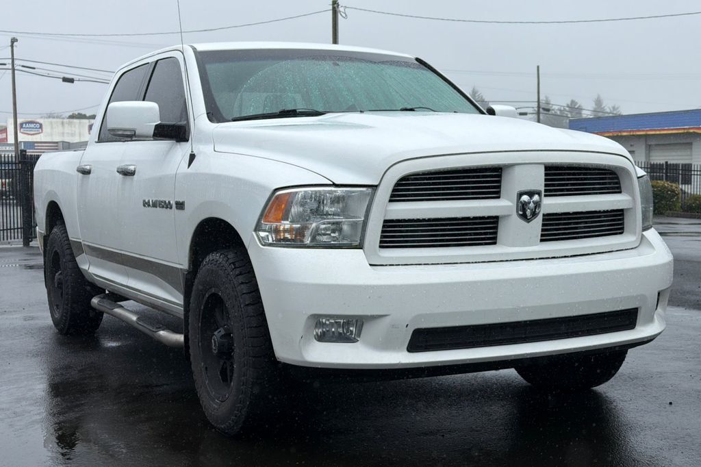 2011 DODGE Ram