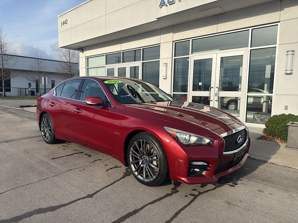 2016 INFINITI Q50