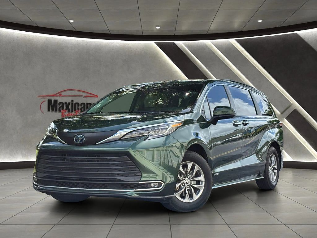 2021 TOYOTA Sienna