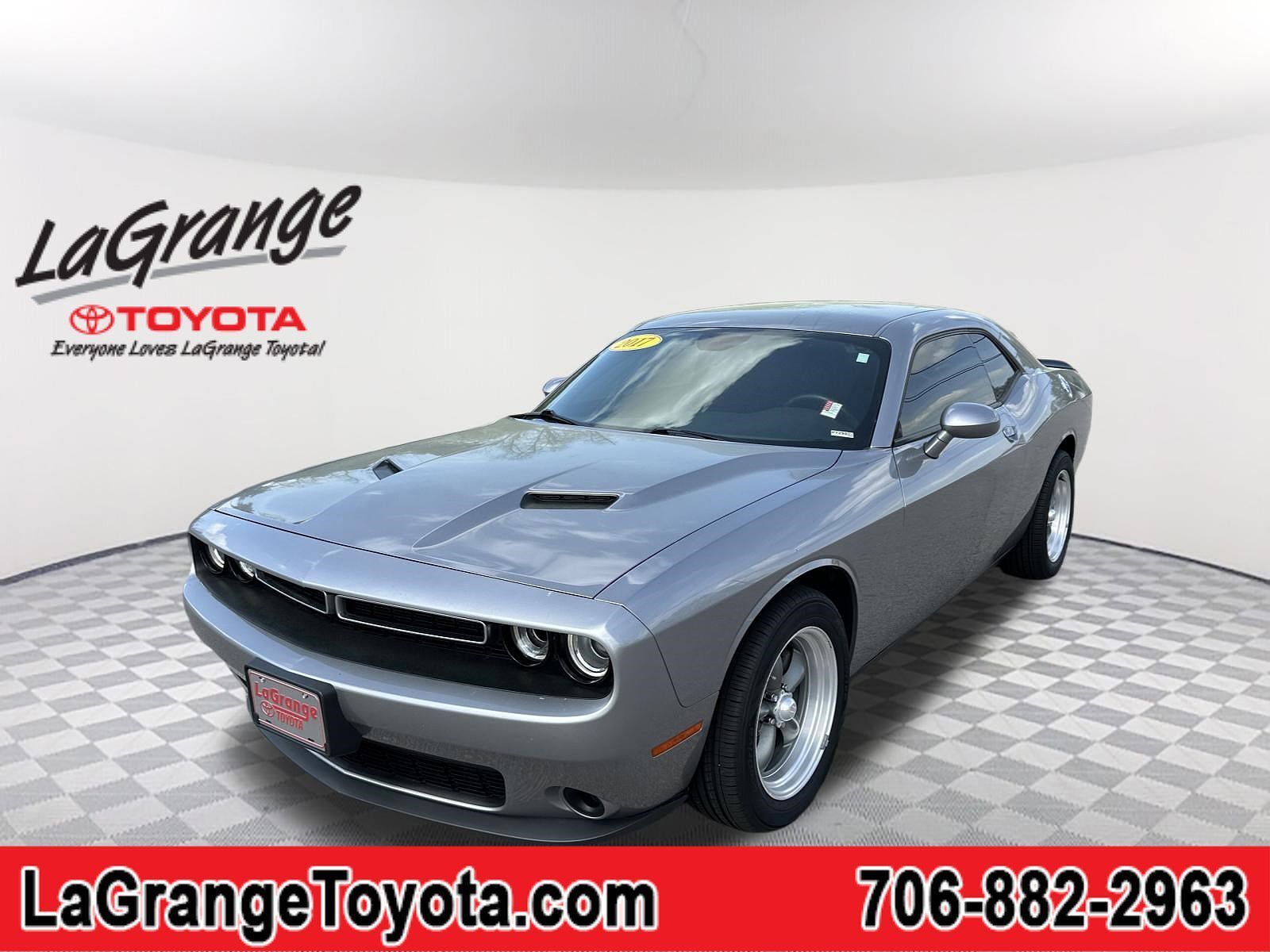 2017 DODGE Challenger