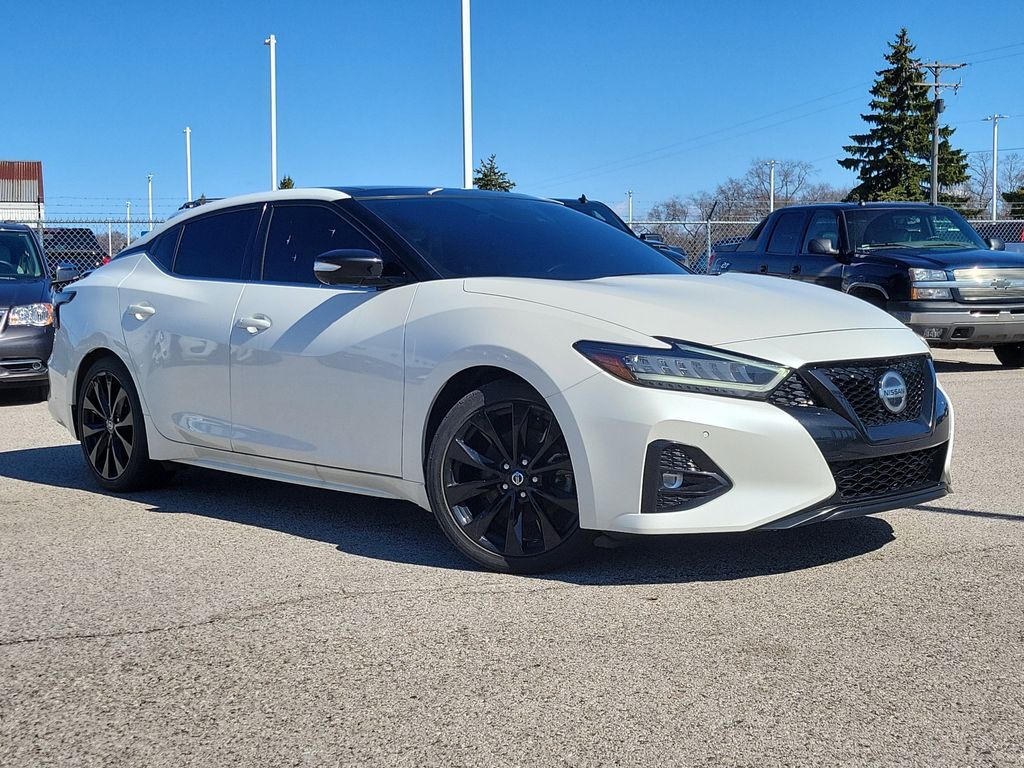 2022 NISSAN Maxima