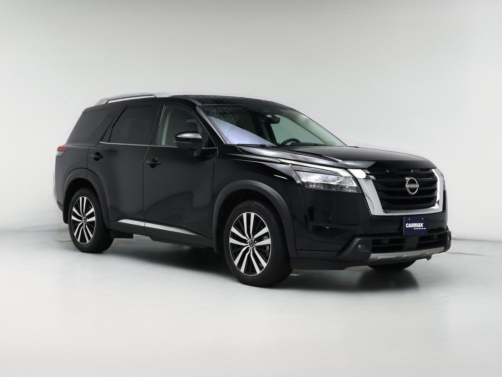 2023 NISSAN Pathfinder