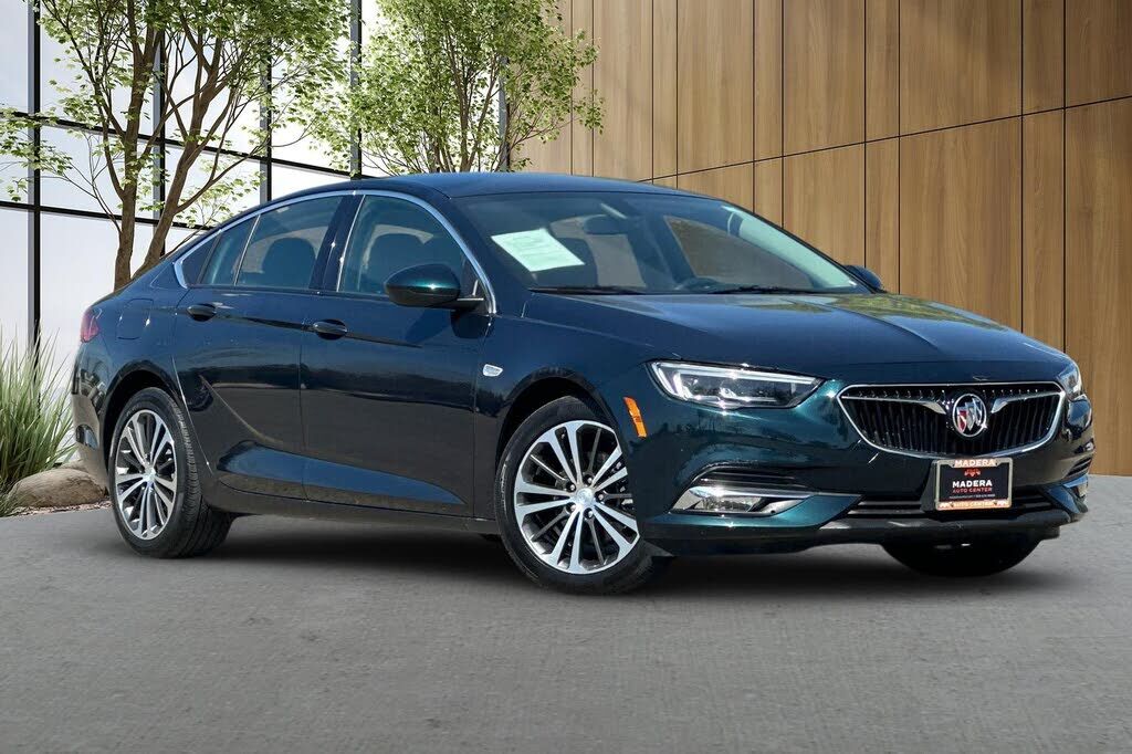 2018 BUICK Regal