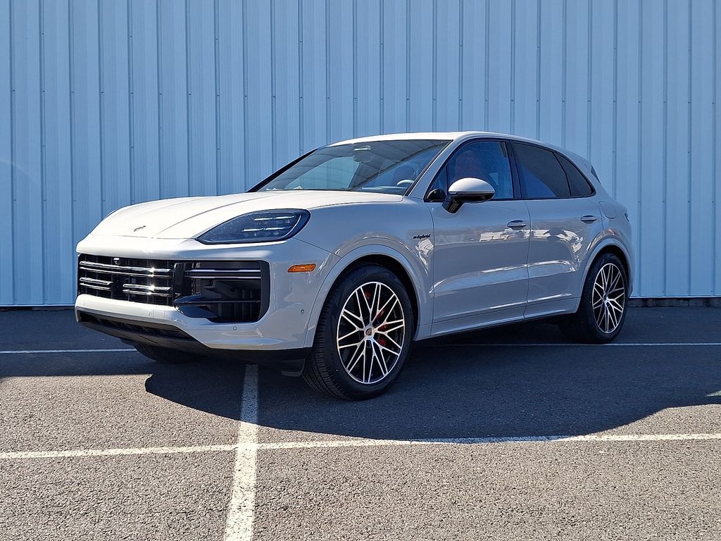 2026 PORSCHE Cayenne
