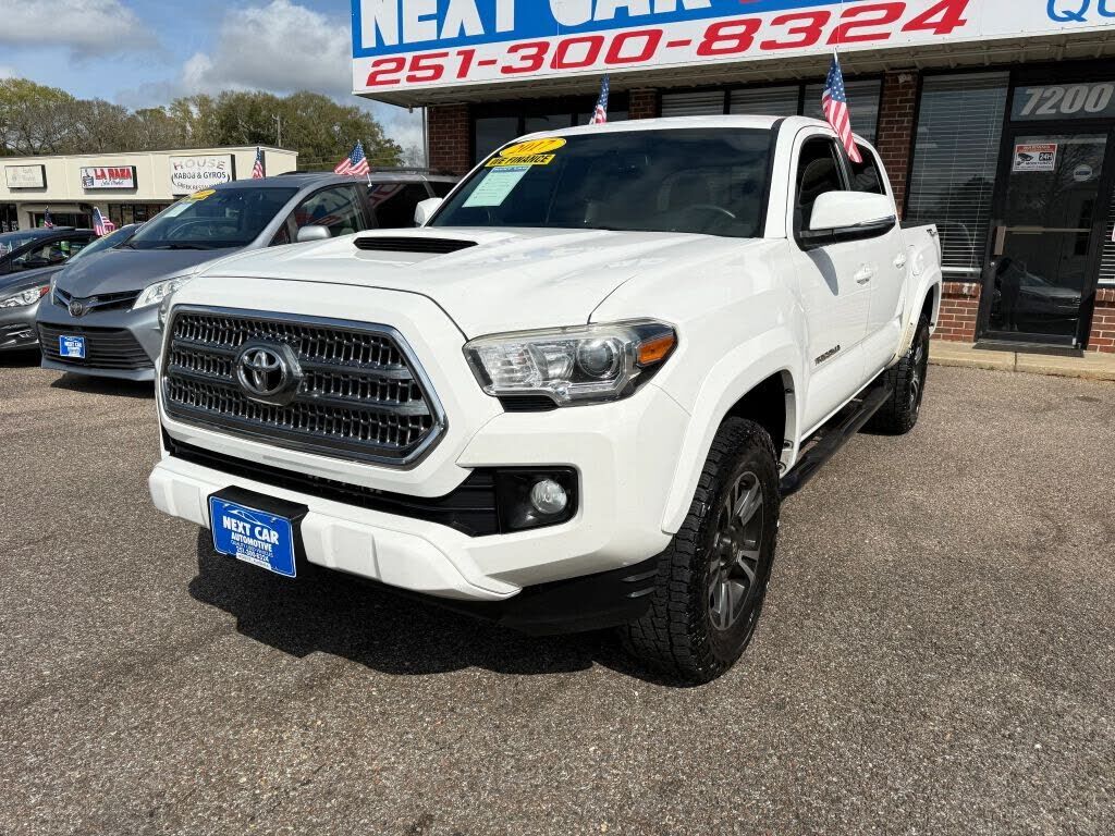 2017 TOYOTA Tacoma