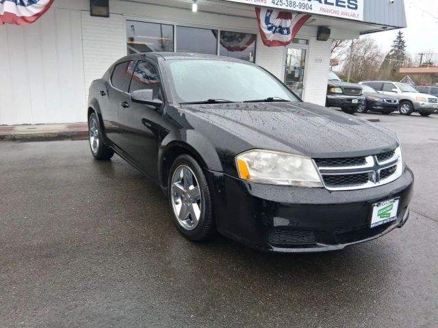 2013 DODGE Avenger