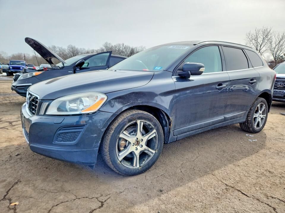 2011 VOLVO XC60