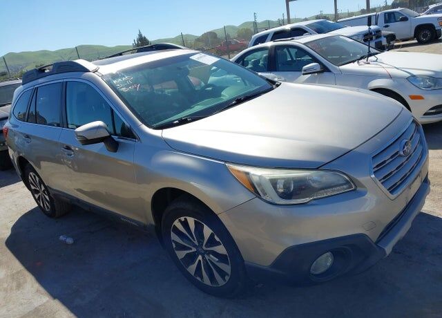 2016 SUBARU Outback