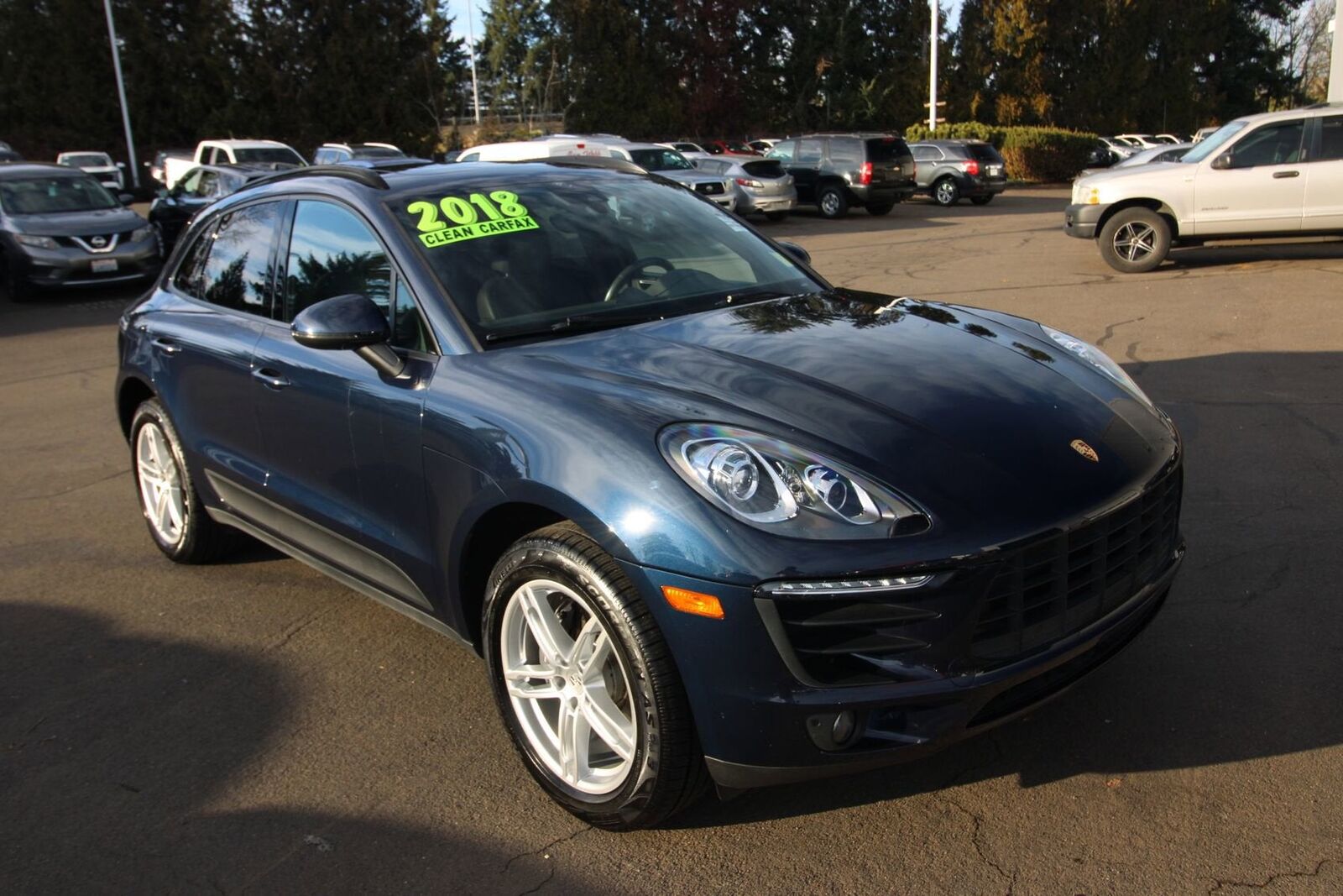 2018 PORSCHE Macan