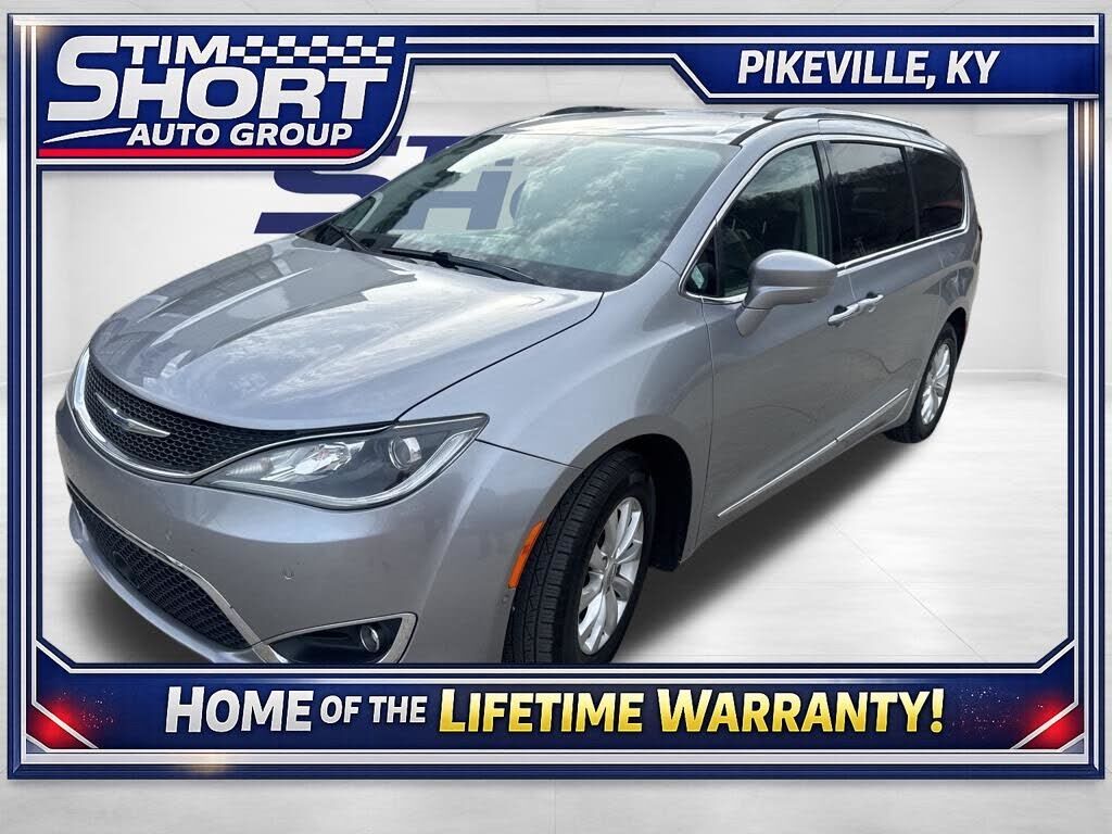 2019 CHRYSLER Pacifica