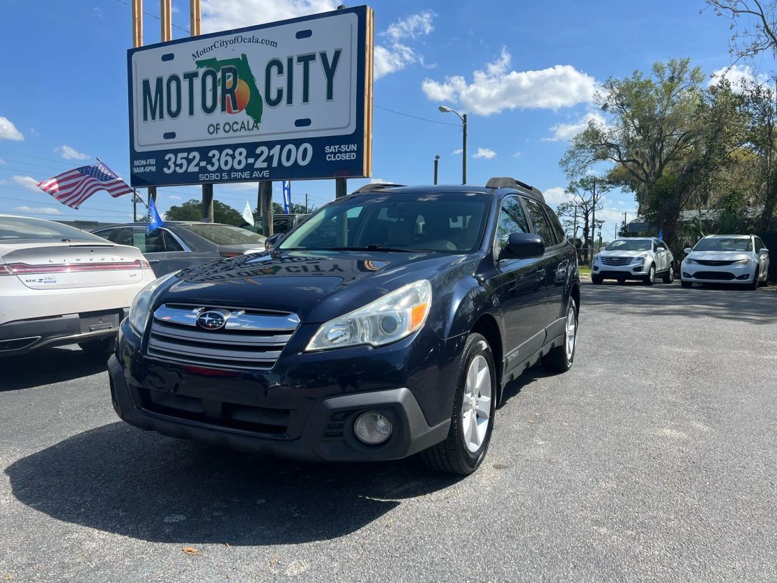 2013 SUBARU Outback
