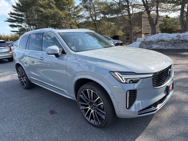 2026 VOLVO XC90