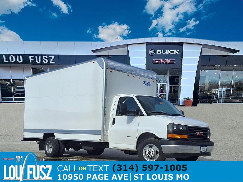 2025 GMC Savana