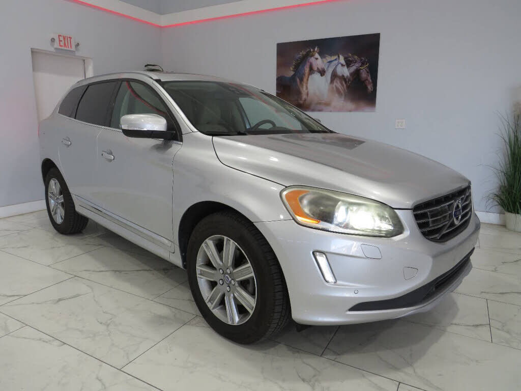 2017 VOLVO XC60