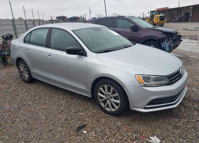 2015 VOLKSWAGEN Jetta