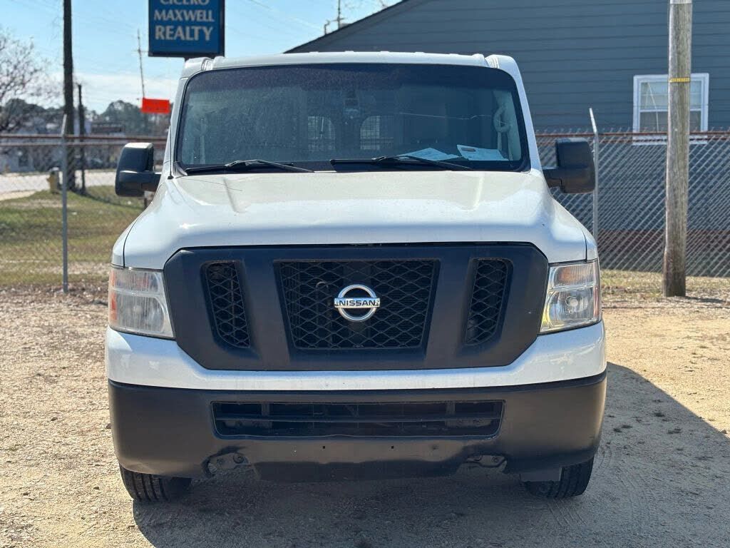 2017 NISSAN NV