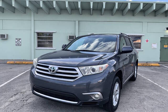 2013 TOYOTA Highlander