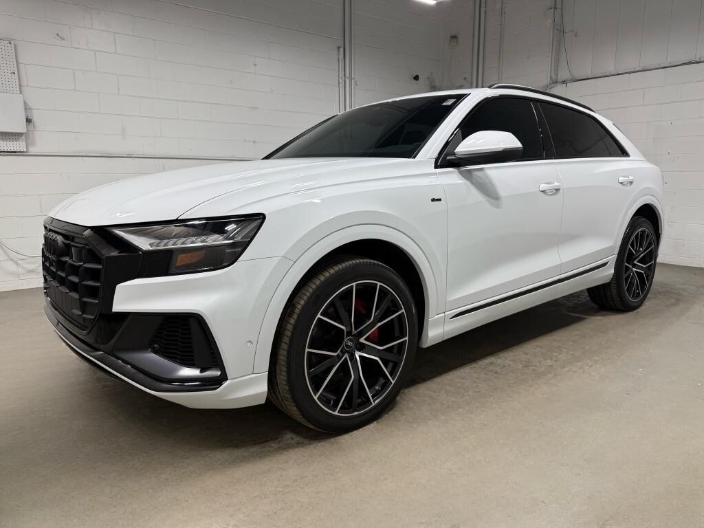 2023 AUDI Q8