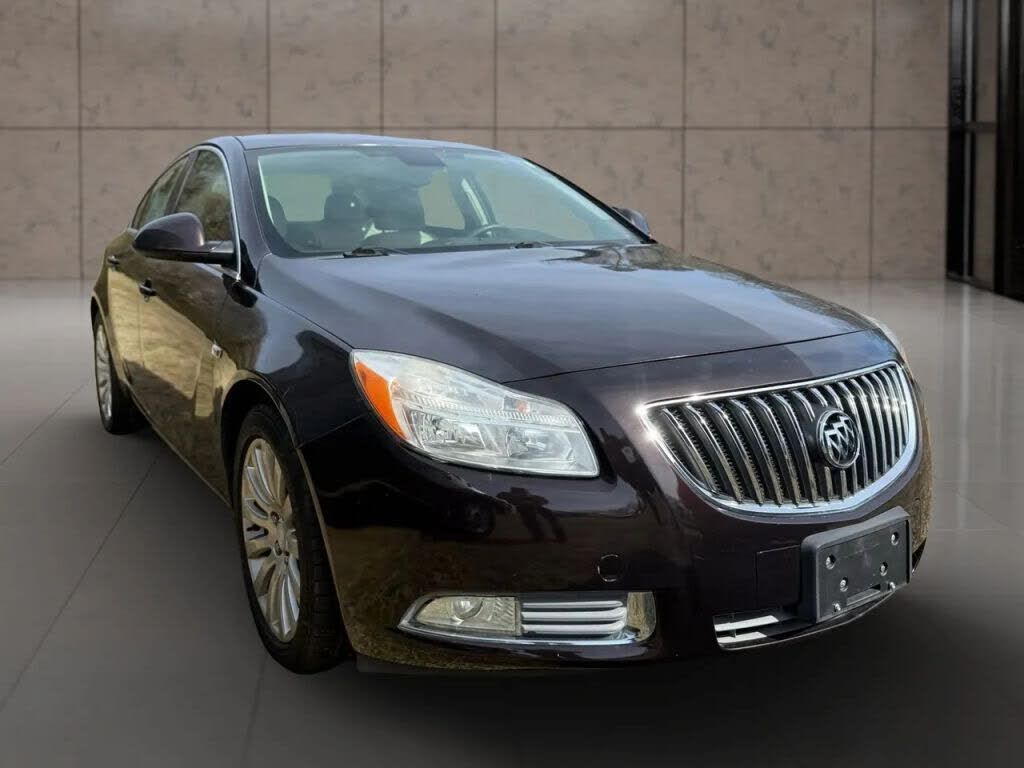 2011 BUICK Regal