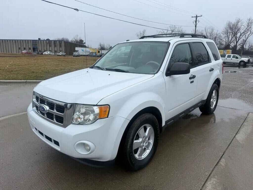 2011 FORD Escape