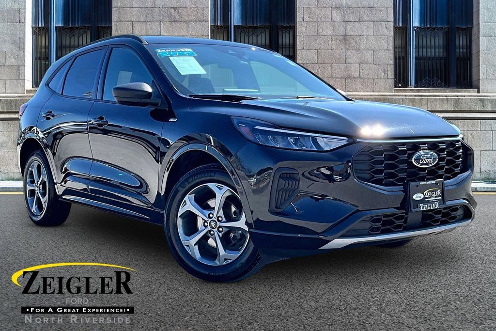 2023 FORD Escape