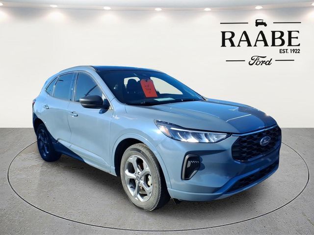 2023 FORD Escape